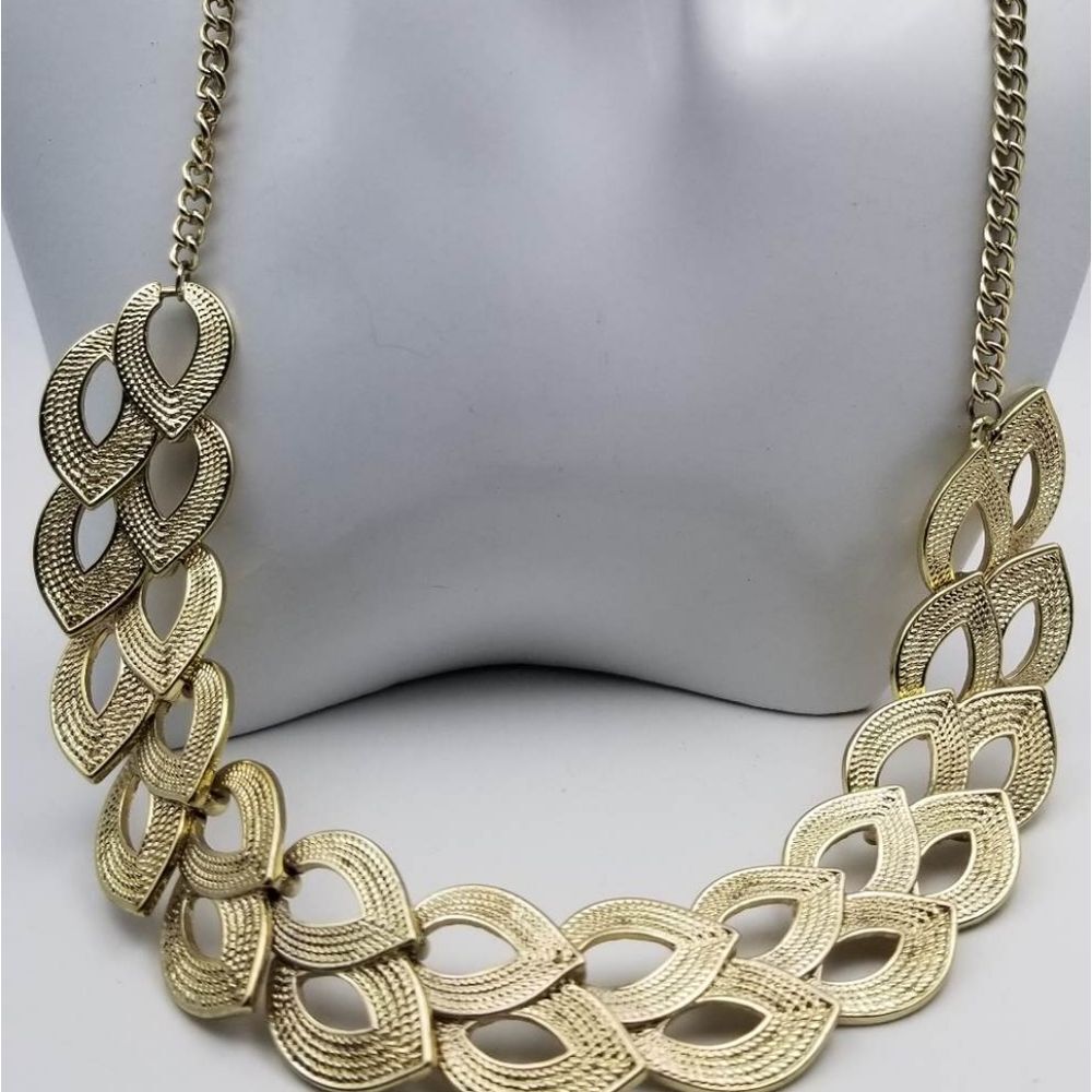 Phoenix teardrop chain necklace‎